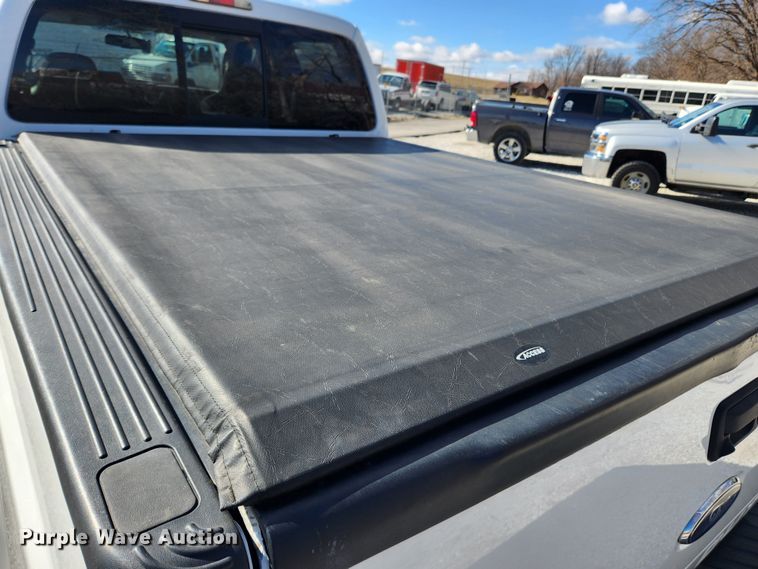 image for item JB9652 2010 Ford F250 Super Duty Lariat  Crew Cab pickup truck