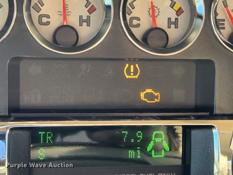 image for item JB9652 2010 Ford F250 Super Duty Lariat  Crew Cab pickup truck