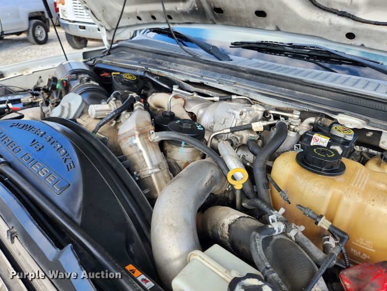 image for item JB9652 2010 Ford F250 Super Duty Lariat  Crew Cab pickup truck