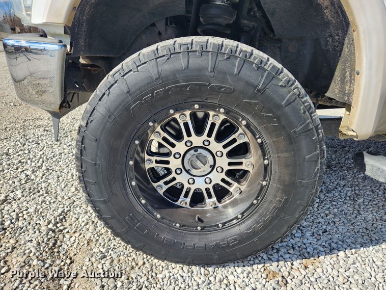 image for item JB9652 2010 Ford F250 Super Duty Lariat  Crew Cab pickup truck