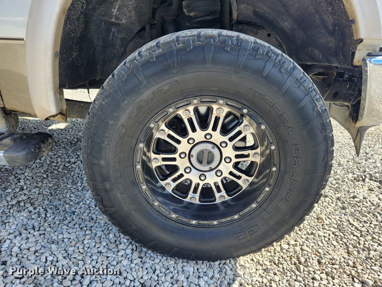 image for item JB9652 2010 Ford F250 Super Duty Lariat  Crew Cab pickup truck