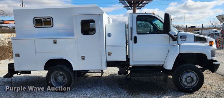 image for item JB9653 2008 GMC C4500  utility / service truck