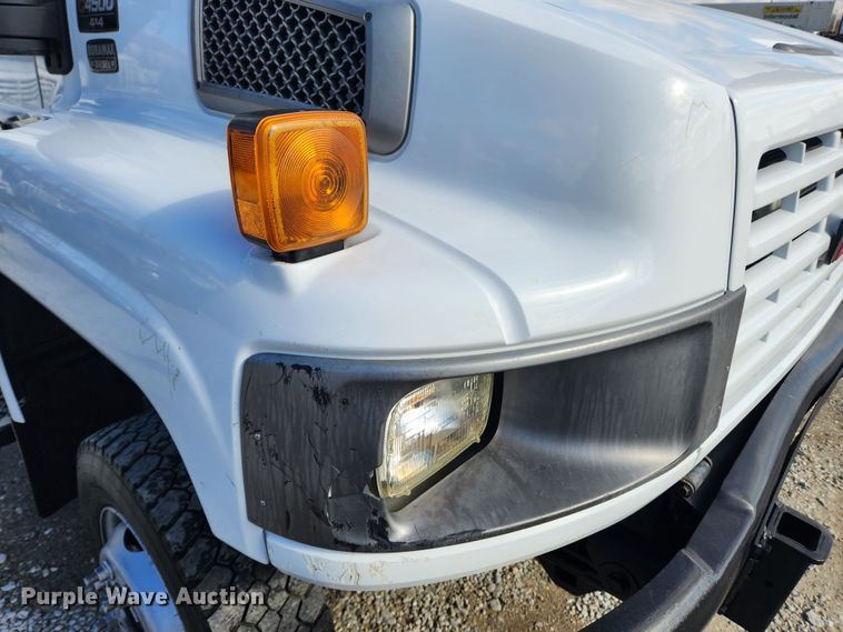 image for item JB9653 2008 GMC C4500  utility / service truck