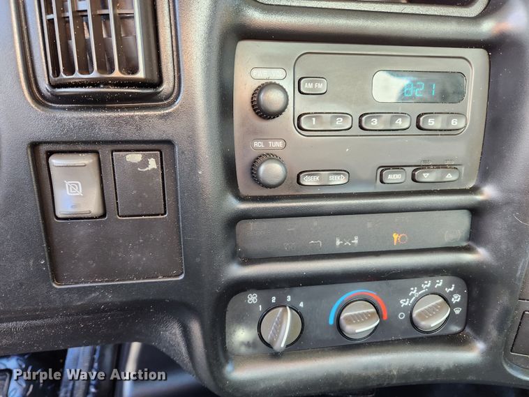 image for item JB9653 2008 GMC C4500  utility / service truck