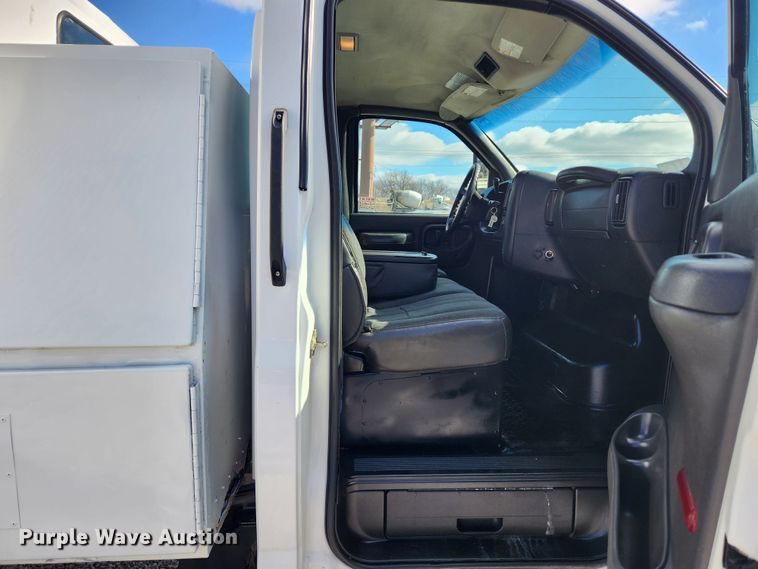 image for item JB9653 2008 GMC C4500  utility / service truck