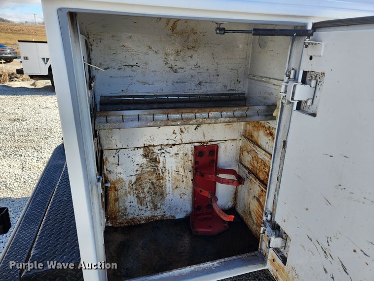 image for item JB9653 2008 GMC C4500  utility / service truck