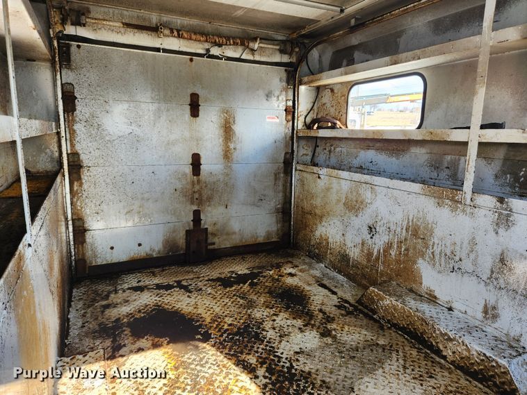 image for item JB9653 2008 GMC C4500  utility / service truck