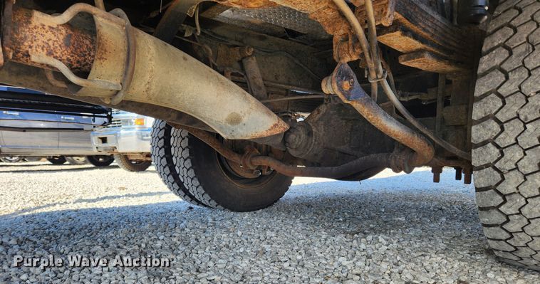 image for item JB9653 2008 GMC C4500  utility / service truck