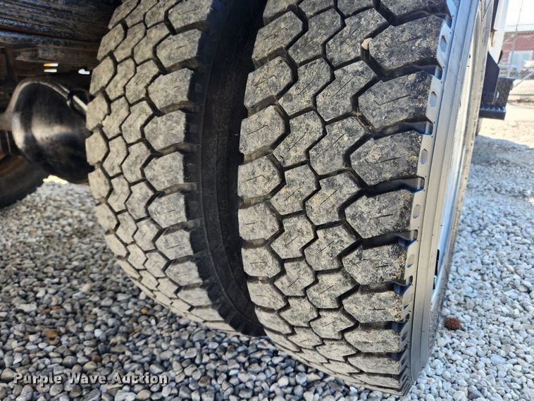 image for item JB9653 2008 GMC C4500  utility / service truck