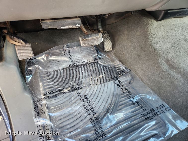 image for item JB9654 2007 Ford F350 Super Duty Lariat  Crew Cab pickup truck