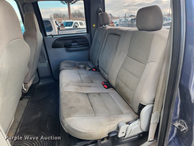 image for item JB9654 2007 Ford F350 Super Duty Lariat  Crew Cab pickup truck