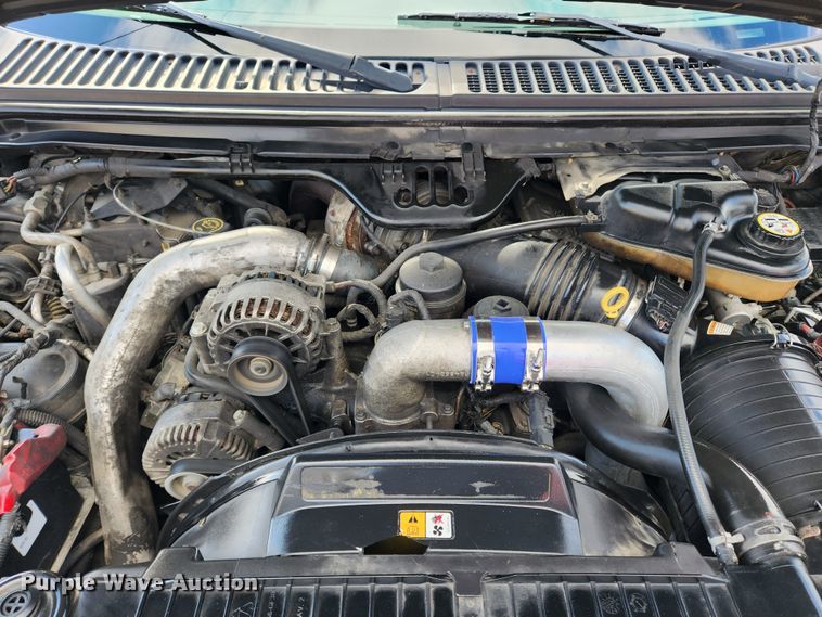 image for item JB9654 2007 Ford F350 Super Duty Lariat  Crew Cab pickup truck