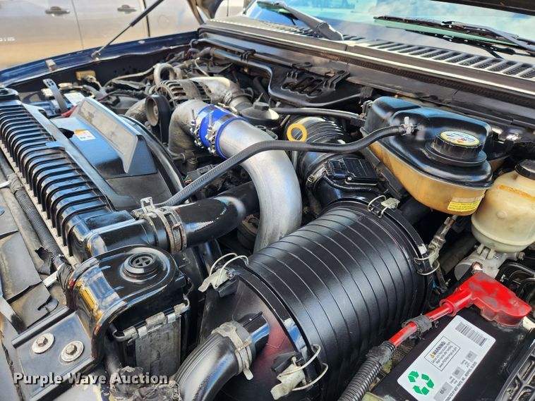 image for item JB9654 2007 Ford F350 Super Duty Lariat  Crew Cab pickup truck