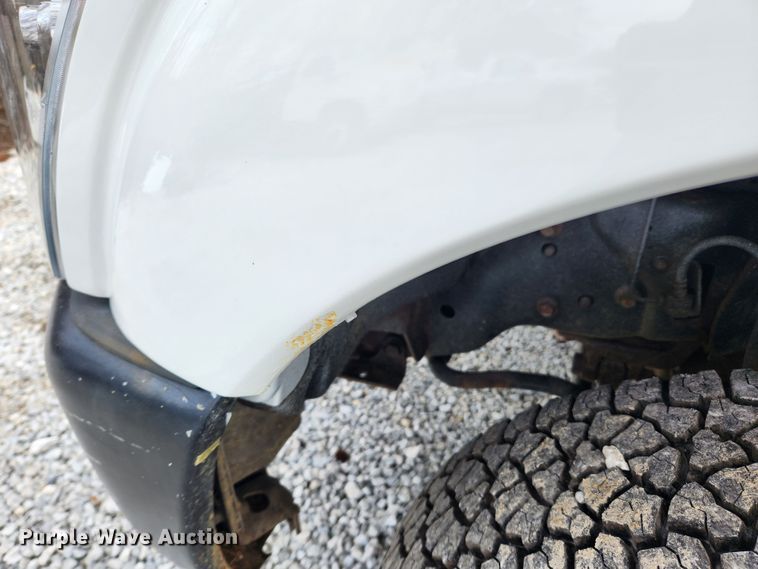 image for item JB9656 2012 Ford F250 Super Duty XL  utility bed pickup truck