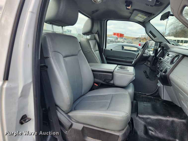 image for item JB9656 2012 Ford F250 Super Duty XL  utility bed pickup truck