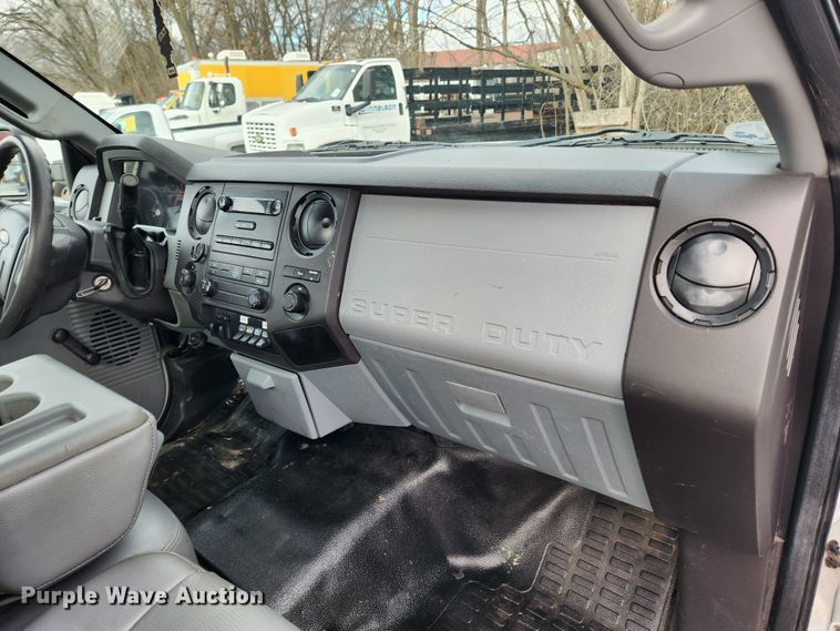 image for item JB9656 2012 Ford F250 Super Duty XL  utility bed pickup truck