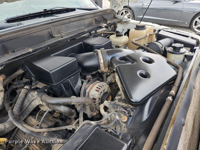 image for item JB9656 2012 Ford F250 Super Duty XL  utility bed pickup truck