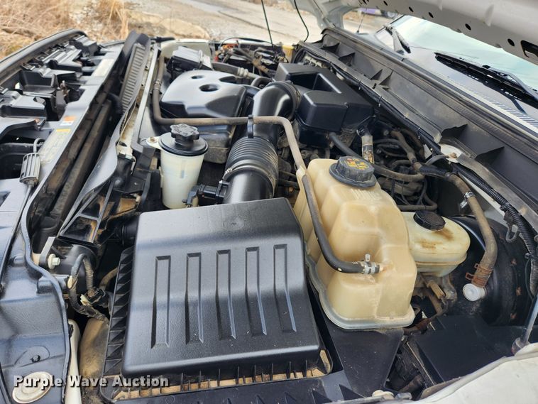 image for item JB9656 2012 Ford F250 Super Duty XL  utility bed pickup truck