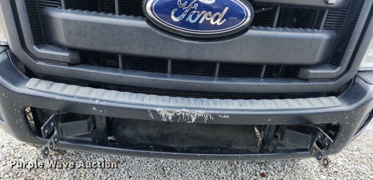 image for item JB9656 2012 Ford F250 Super Duty XL  utility bed pickup truck