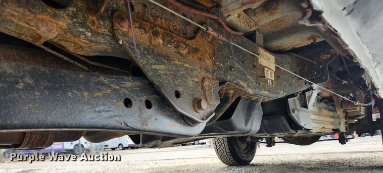 image for item JB9656 2012 Ford F250 Super Duty XL  utility bed pickup truck