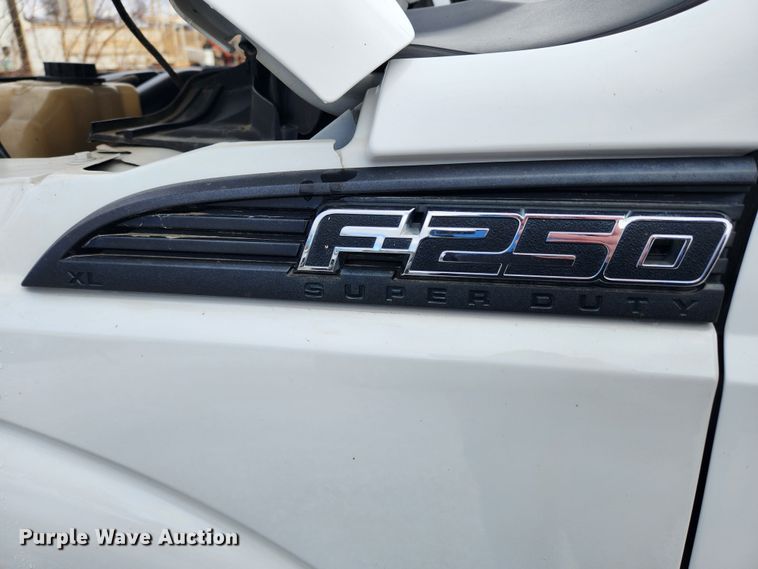 image for item JB9656 2012 Ford F250 Super Duty XL  utility bed pickup truck