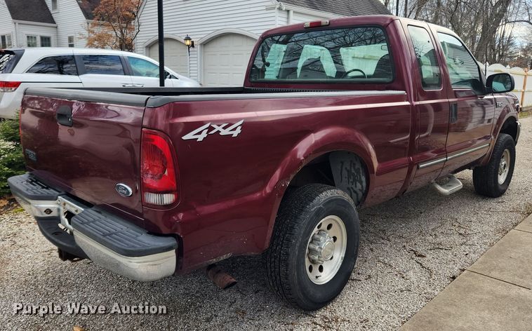 image for item JB9657 2000 Ford F250 Super Duty XLT  SuperCab pickup truck