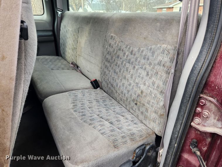 image for item JB9657 2000 Ford F250 Super Duty XLT  SuperCab pickup truck