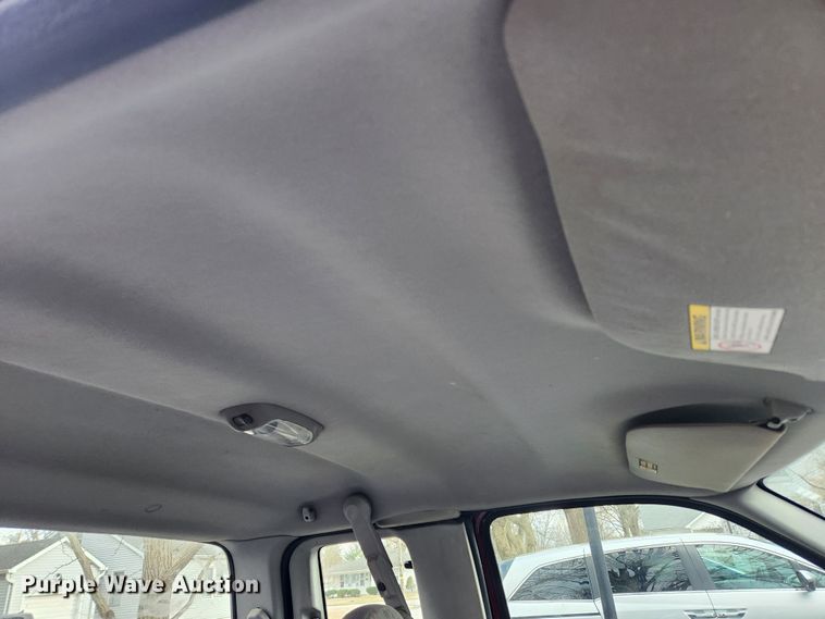 image for item JB9657 2000 Ford F250 Super Duty XLT  SuperCab pickup truck