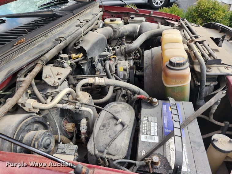 image for item JB9657 2000 Ford F250 Super Duty XLT  SuperCab pickup truck