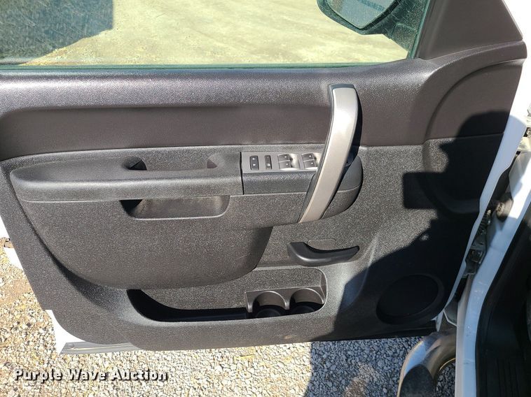 image for item JG9372 2012 GMC Sierra 1500  Crew Cab pickup truck