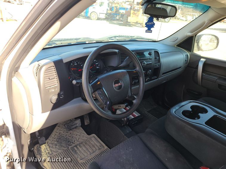 image for item JG9372 2012 GMC Sierra 1500  Crew Cab pickup truck