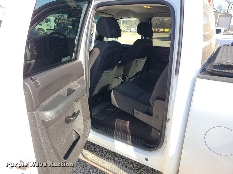 image for item JG9372 2012 GMC Sierra 1500  Crew Cab pickup truck