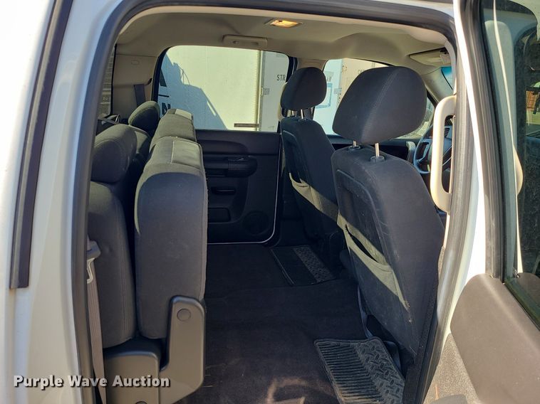 image for item JG9372 2012 GMC Sierra 1500  Crew Cab pickup truck