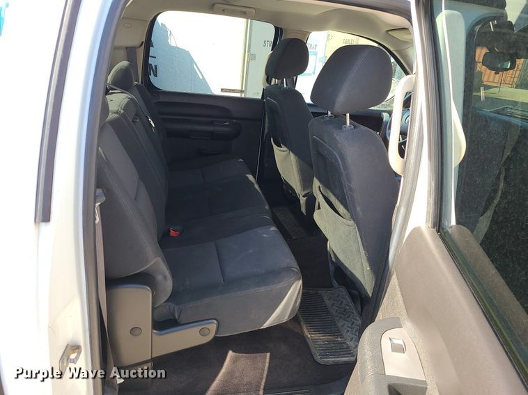 image for item JG9372 2012 GMC Sierra 1500  Crew Cab pickup truck