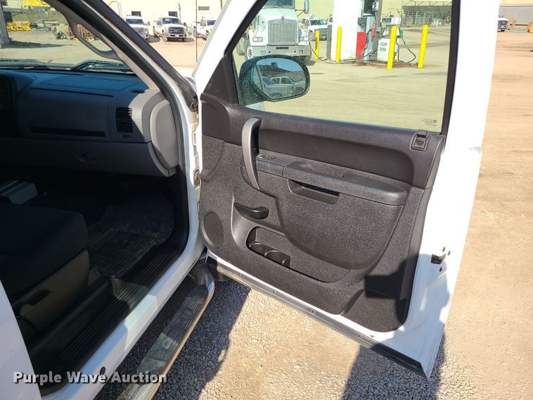 image for item JG9372 2012 GMC Sierra 1500  Crew Cab pickup truck