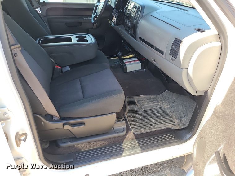 image for item JG9372 2012 GMC Sierra 1500  Crew Cab pickup truck