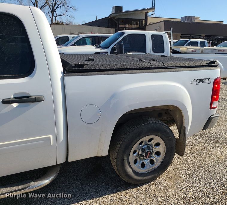 image for item JG9372 2012 GMC Sierra 1500  Crew Cab pickup truck