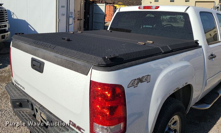 image for item JG9372 2012 GMC Sierra 1500  Crew Cab pickup truck