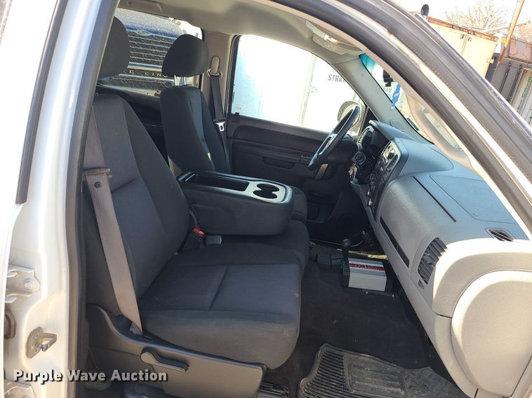 image for item JG9372 2012 GMC Sierra 1500  Crew Cab pickup truck