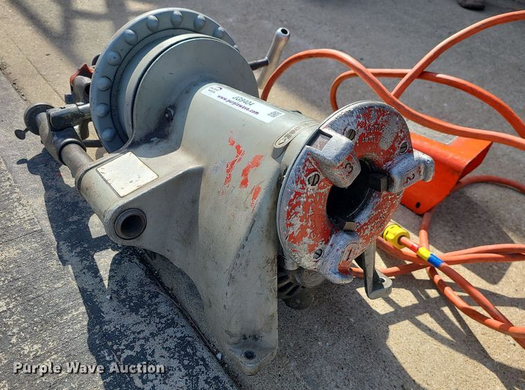 image for item JG9404 Ridgid 300-T2  power drive threading machine