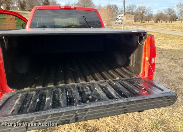 image for item JG9412 2007 Chevrolet Silverado 2500HD  Ext. Cab pickup truck