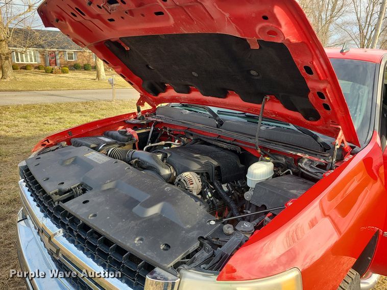 image for item JG9412 2007 Chevrolet Silverado 2500HD  Ext. Cab pickup truck