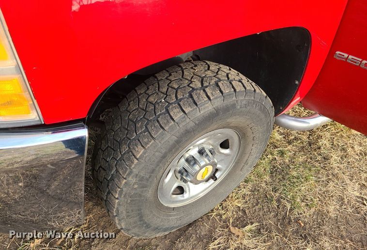 image for item JG9412 2007 Chevrolet Silverado 2500HD  Ext. Cab pickup truck