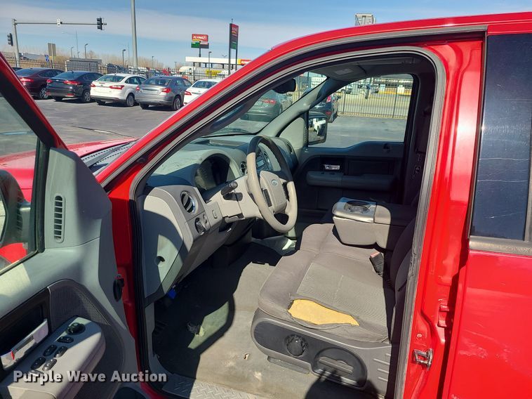 image for item JG9413 2004 Ford F150  SuperCrew pickup truck