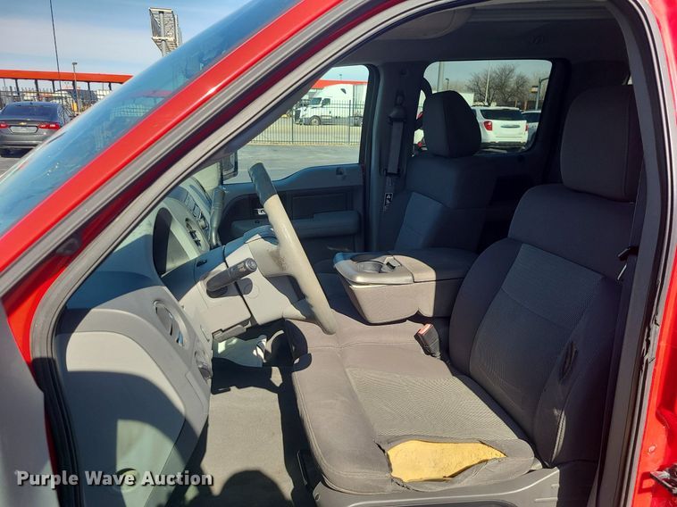 image for item JG9413 2004 Ford F150  SuperCrew pickup truck