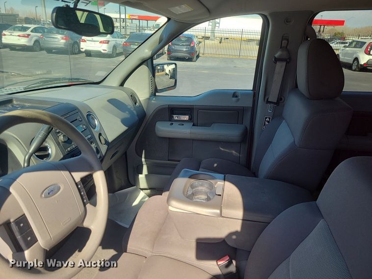 image for item JG9413 2004 Ford F150  SuperCrew pickup truck