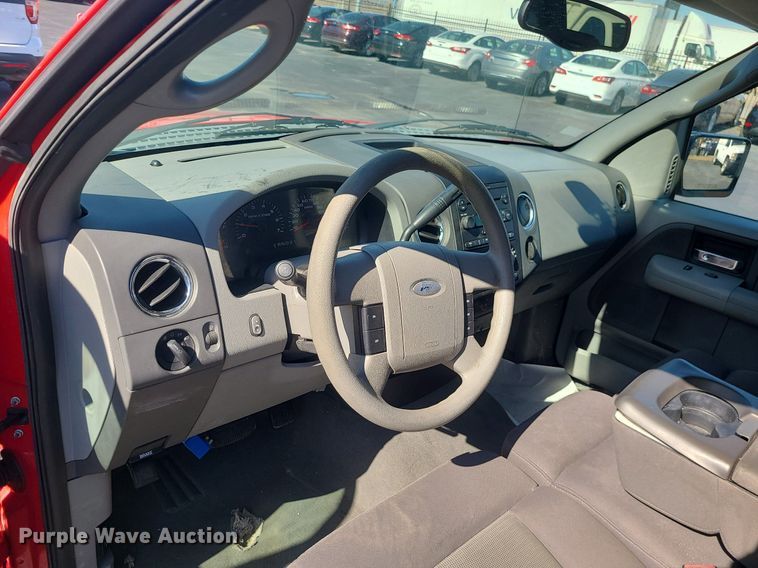 image for item JG9413 2004 Ford F150  SuperCrew pickup truck