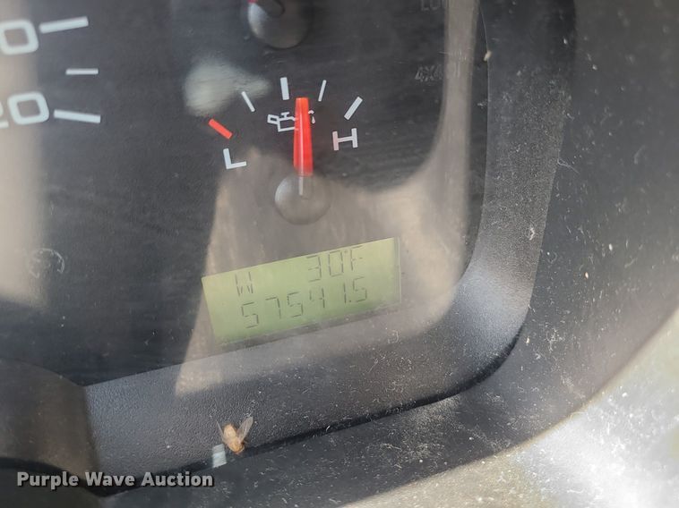 image for item JG9413 2004 Ford F150  SuperCrew pickup truck