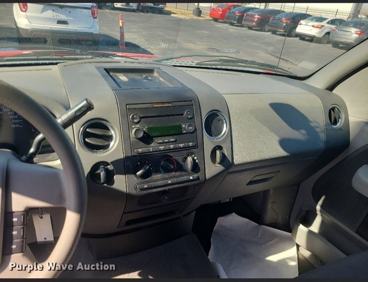 image for item JG9413 2004 Ford F150  SuperCrew pickup truck