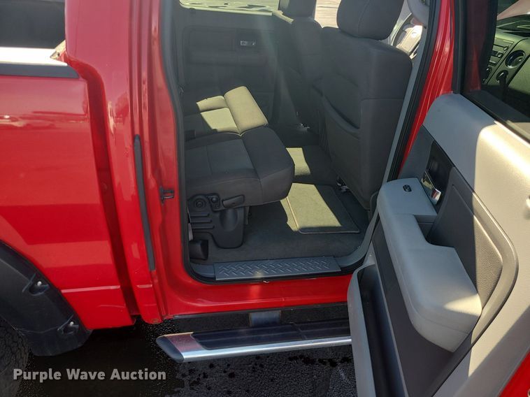 image for item JG9413 2004 Ford F150  SuperCrew pickup truck